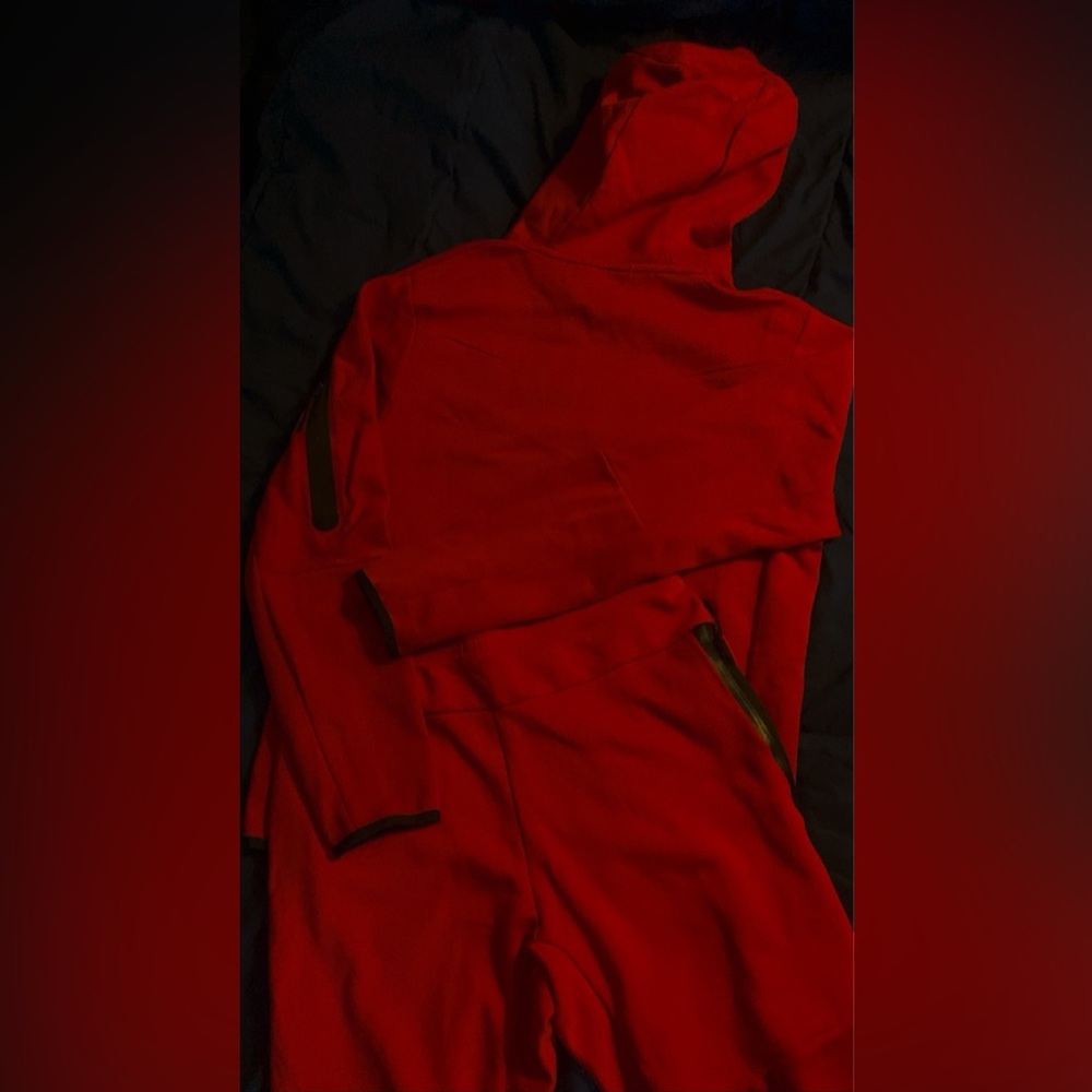 SOLD‼️ Full Tracksuit | Nike Tech Fleece Red men’s medium. Top & Bottom